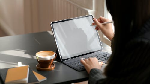 怎么接入短信接口公司?
